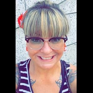 Meet your Posher, Felicia